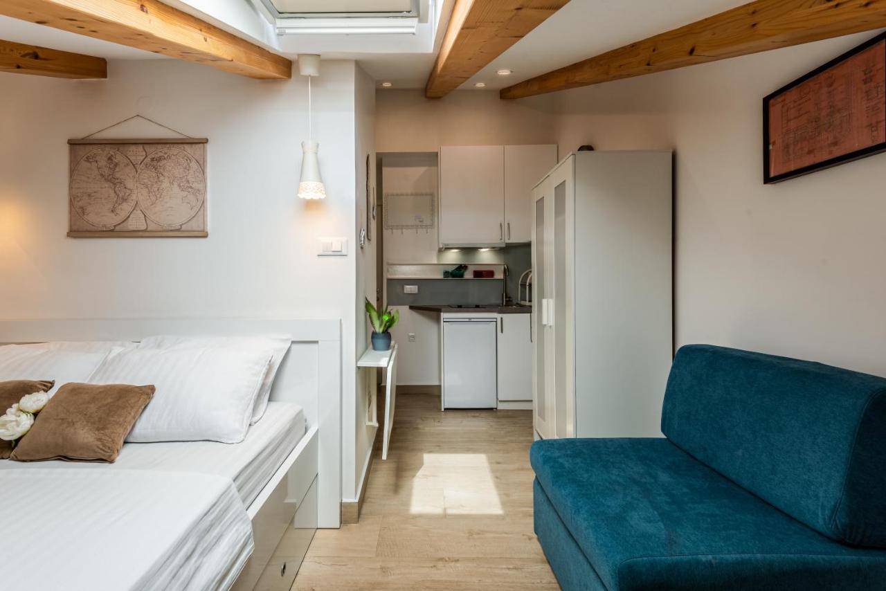 Lighthouse Central Apartments 오미스 외부 사진