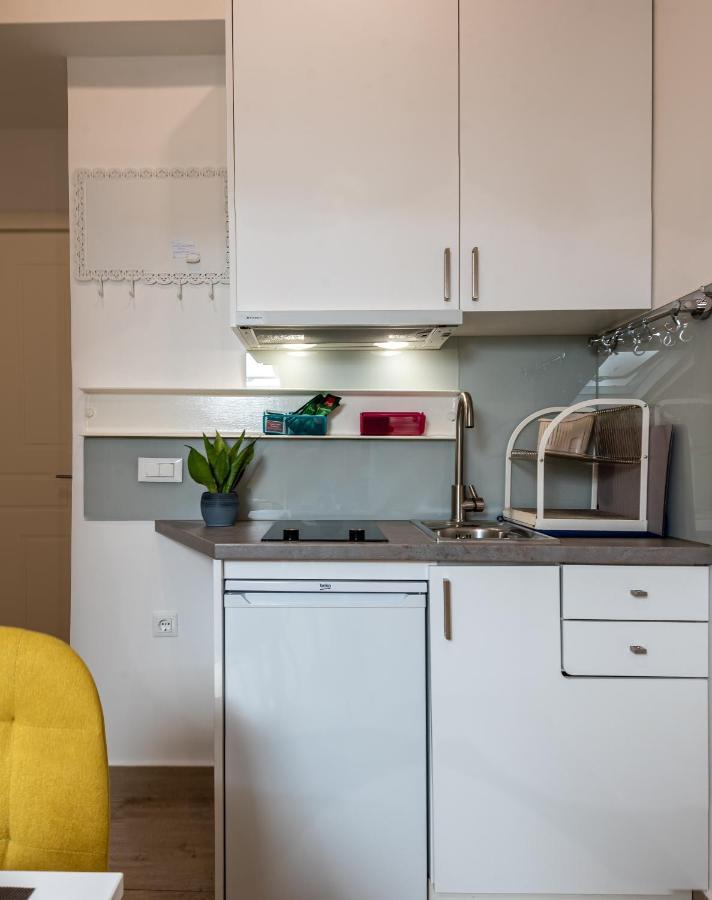 Lighthouse Central Apartments 오미스 외부 사진