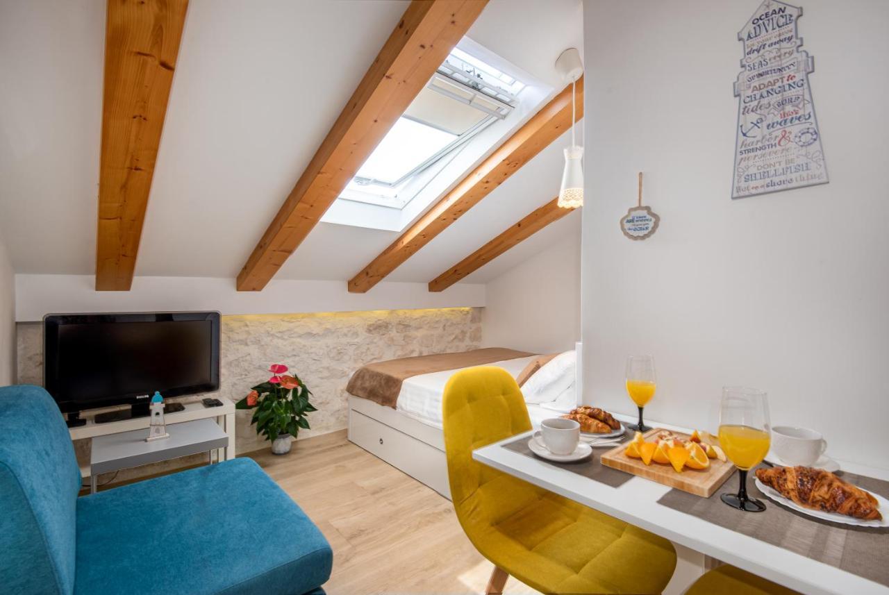 Lighthouse Central Apartments 오미스 외부 사진