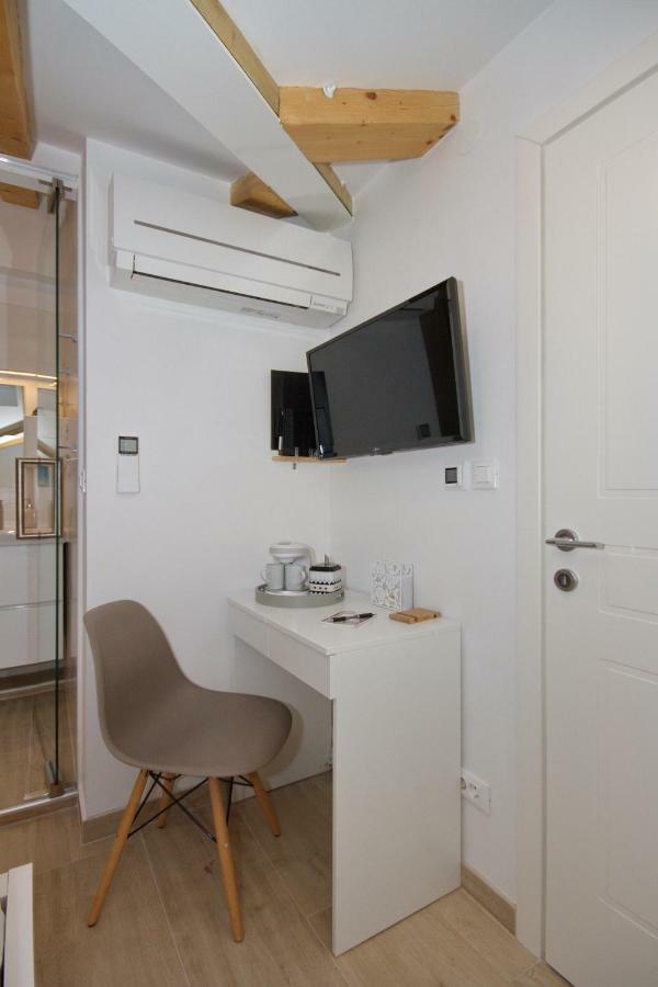 Lighthouse Central Apartments 오미스 외부 사진